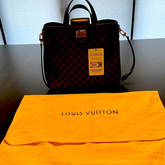 Brand New authentic Louis Vuitton handbag. Never been used.